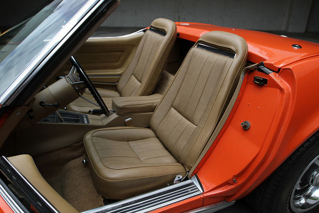 1975 Chevrolet Corvette convertible - photo 11