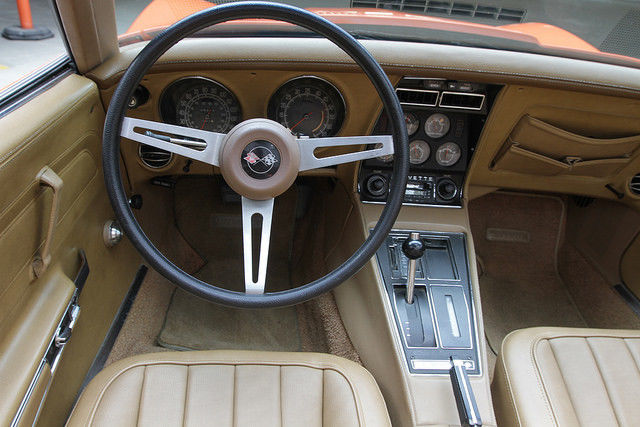 1975 Chevrolet Corvette convertible - photo 12