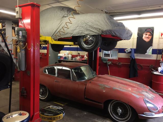 1962 Jaguar E-Type Series 1 FHC - photo 2