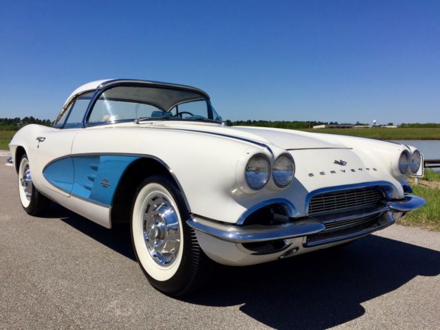 1961 Chevrolet Corvette Convertible - photo 7