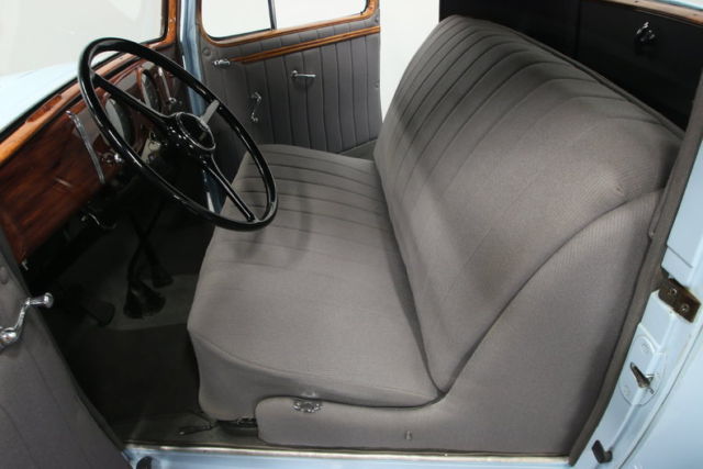 1933 Oldsmobile Sport Coupe - photo 3