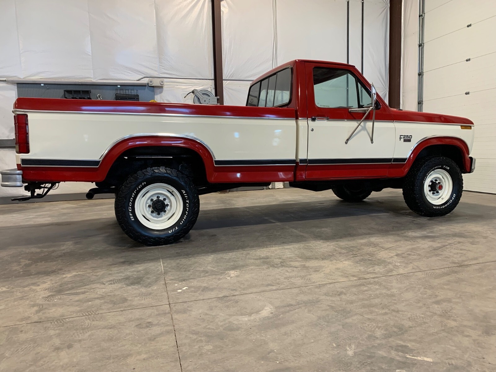 1983 Ford F-250 - photo 6