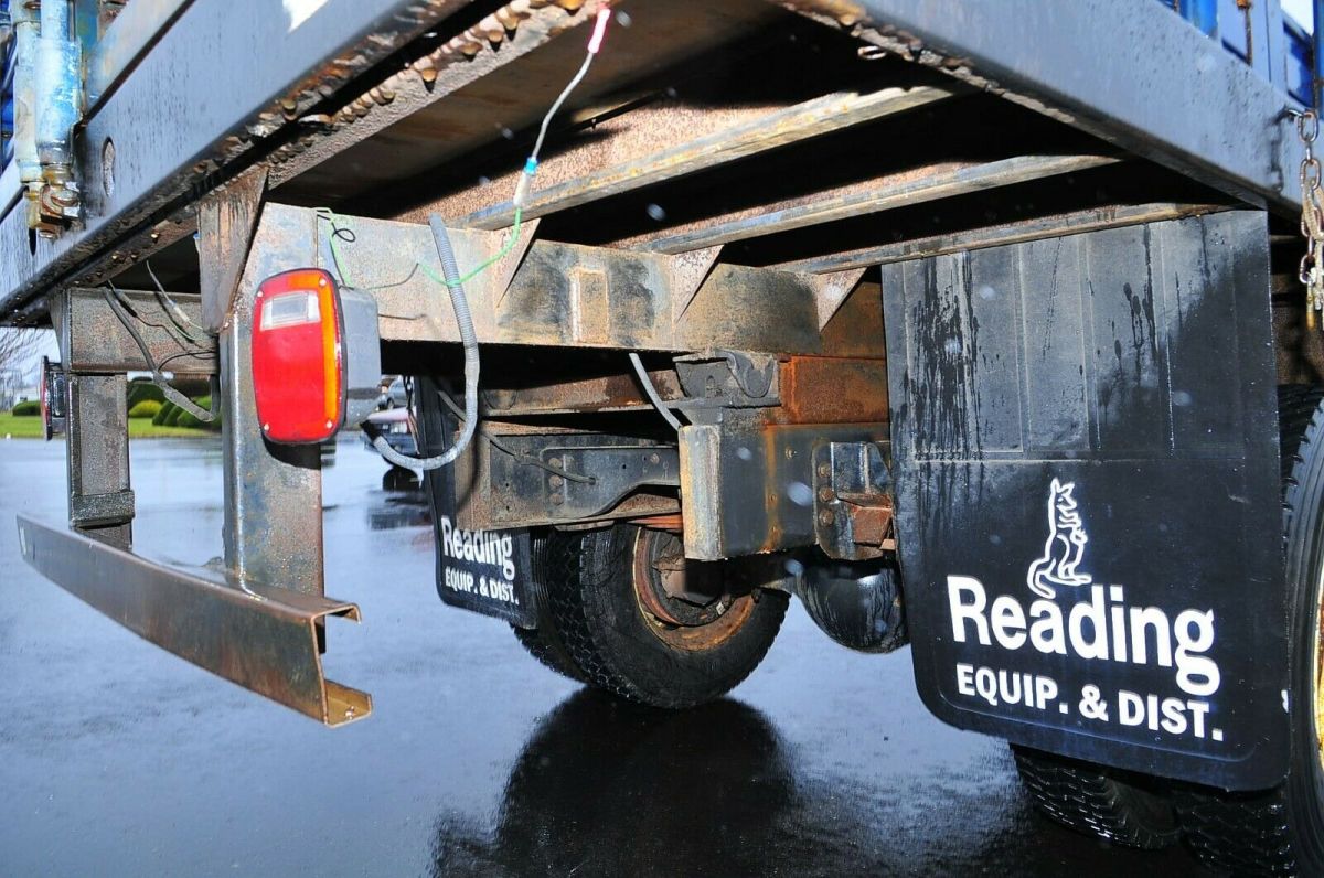 1993 Ford F700 Dump truck - photo 12