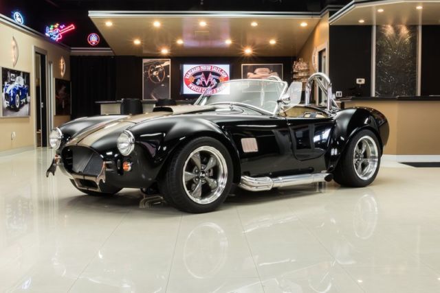 Factory Five Cobra, Ford 351ci Windsor V8, Tremec 5-Speed, Ford 8.8, Disc Brakes 1965 Shelby Cobra Factory Five