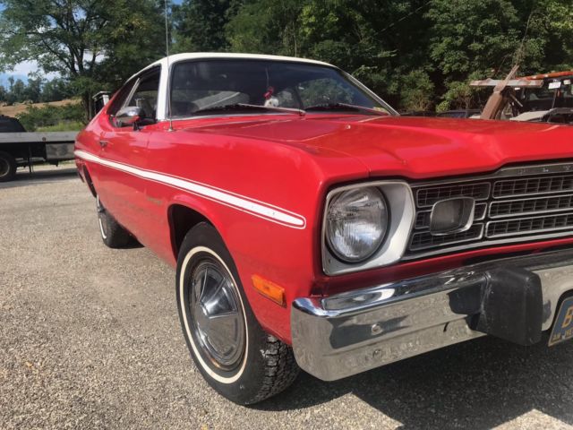 1973 Plymouth Duster Gold Duster package - photo 2