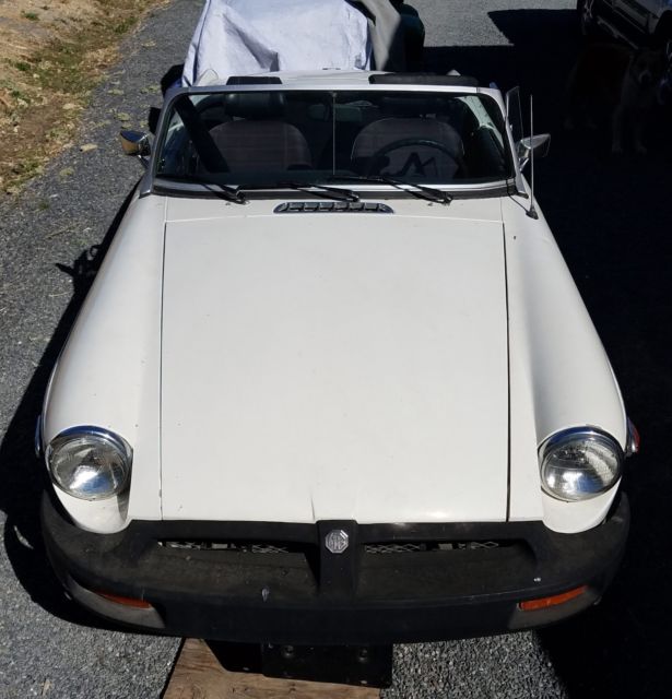 1975 MG MGB - photo 2