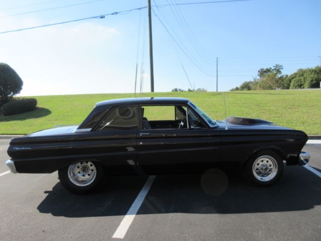 FALCON , 302 V-8, DAKOTA DIGITAL GAUGES, ROLL CAGE, HEADERS, AND MORE!! 1965 Ford Falcon