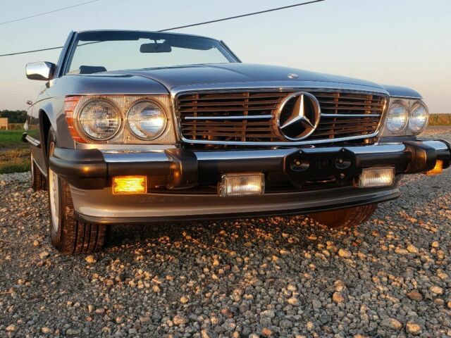 1987 Mercedes-Benz SL-Class 560SL - photo 4