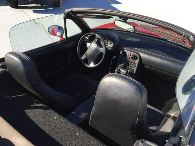 1992 Mazda MX-5 Miata convertible - photo 6