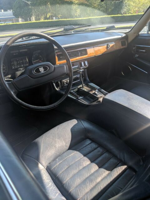 1987 Jaguar XJ12 - photo 11