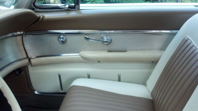1961 Ford Thunderbird - photo 10
