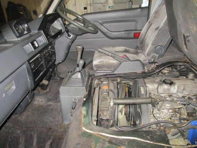 1987 Mitsubishi Delica Exceed Van 4X4 - photo 8