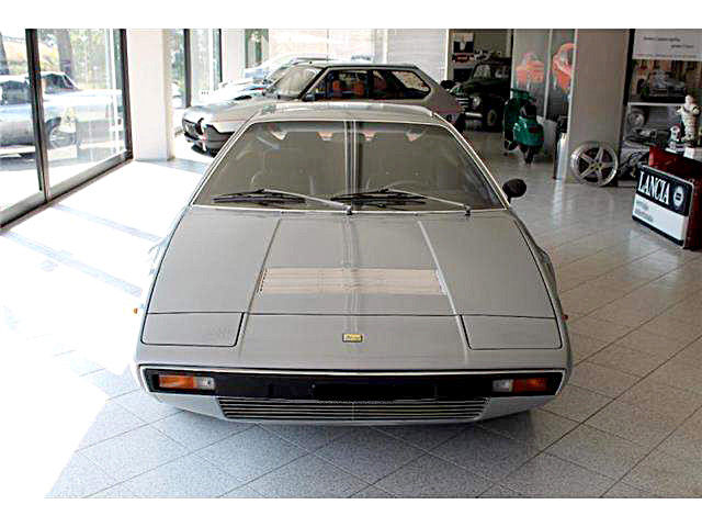 1976 Ferrari 208 GT4 - photo 2