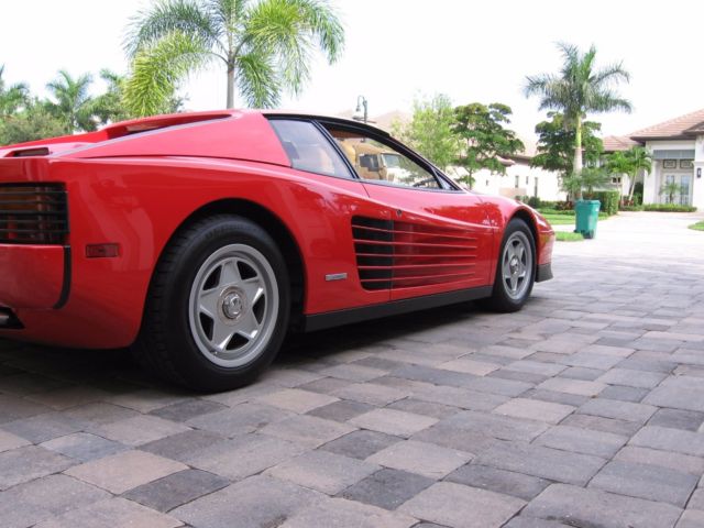 1986 Ferrari Testarossa 1986 FLYING MIRROR / CENTER HUBS - photo 2