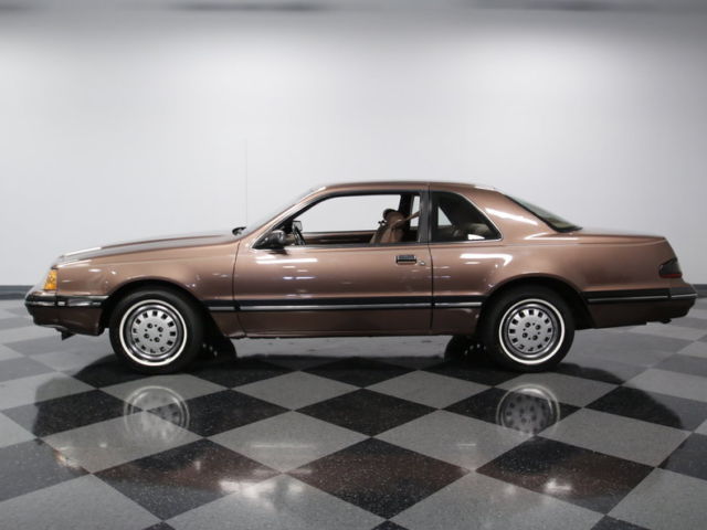 1988 Ford Thunderbird Base Sedan 2-Door - photo 3