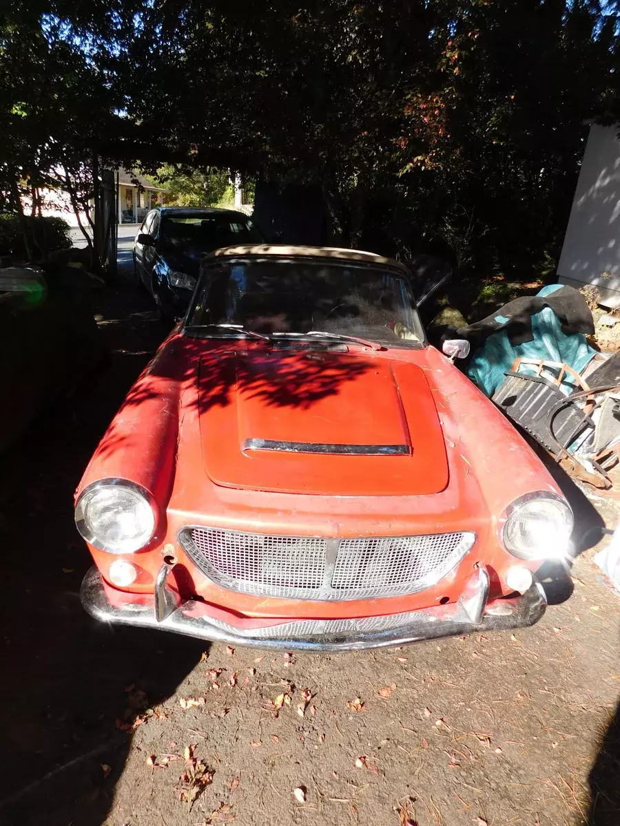 Fiat 1200, custom wheels, no interior, stock engine, all chrome, ripe to restore 1962 Fiat 500