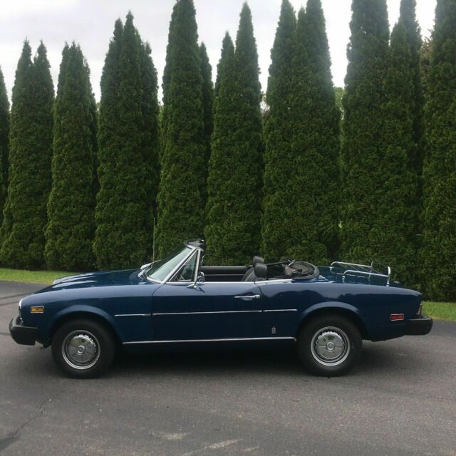 Fiat 124 Spider 1800cc Dual Overhead Cam 5 speed Convertible 1975 Fiat 124 Spider