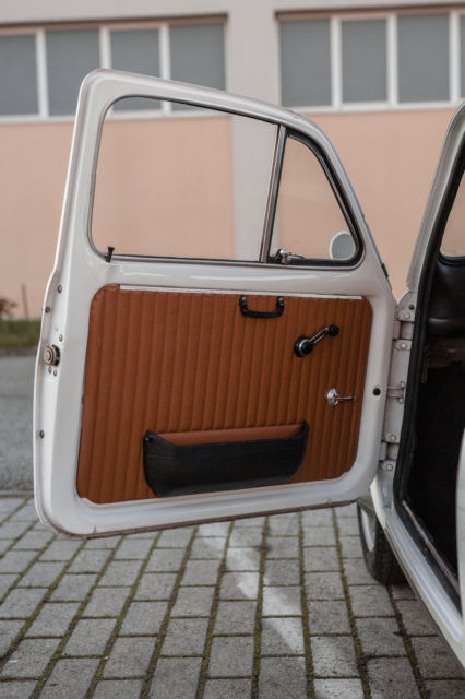 1971 Fiat 500 Stunning "Bianco" 233 with Ocra/Black interior - photo 13
