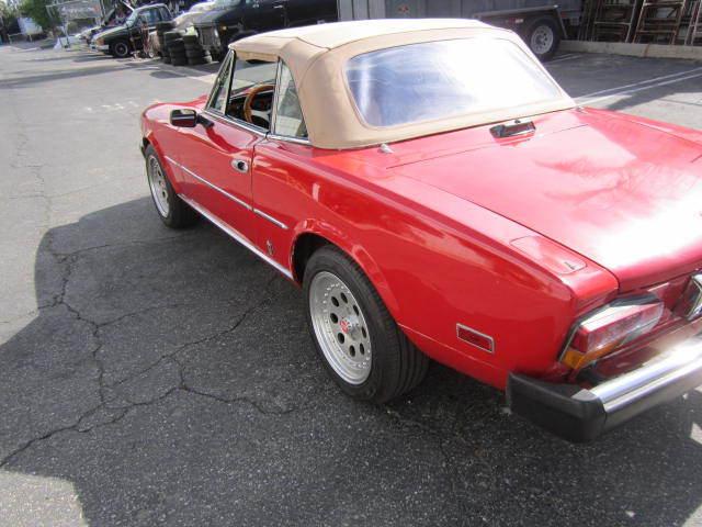 1980 Fiat 124 Spider - photo 2