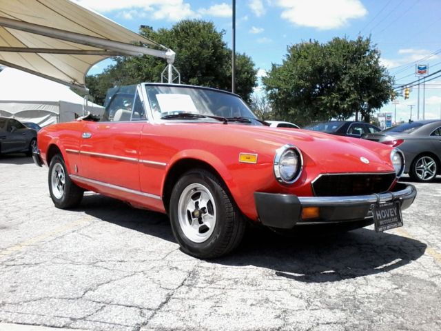 FIAT TAKE A LOOK AT THIS CAR IS HAD SOME PAMPERING RUNS AND DRIVES .FUN FUNFUN 1981 Fiat 2000 SPIDER BY PININIFARINA