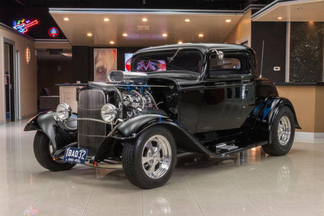 Fiberglass, 396ci Engine, Weiand 8-71 Blower, Twin Holleys, TH350, MSD Setup! 1932 Ford 3-Window Coupe Street Rod