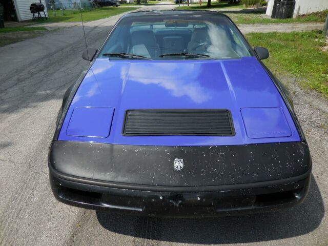 1988 Pontiac Fiero - photo 3