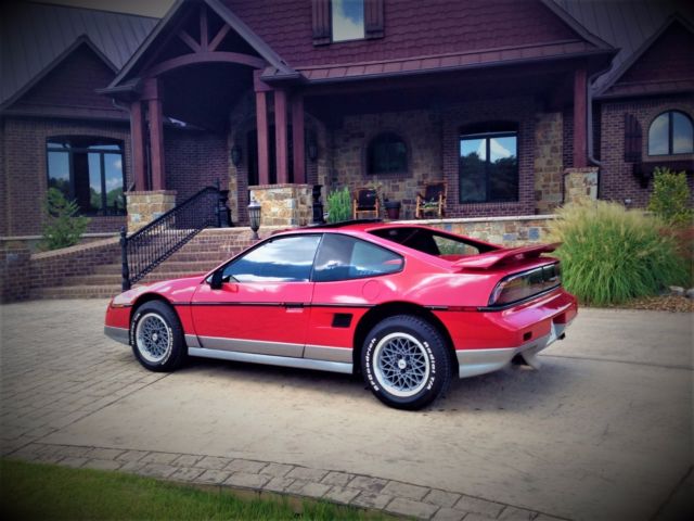 1986 Pontiac Fiero GT - photo 2