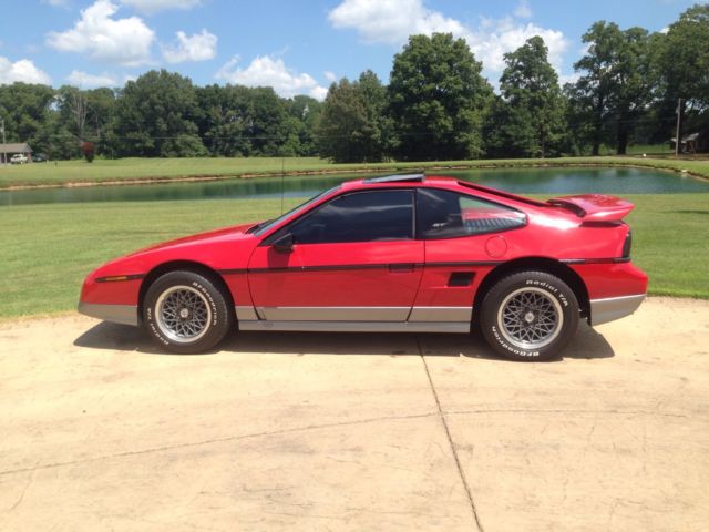 1986 Pontiac Fiero GT - photo 3