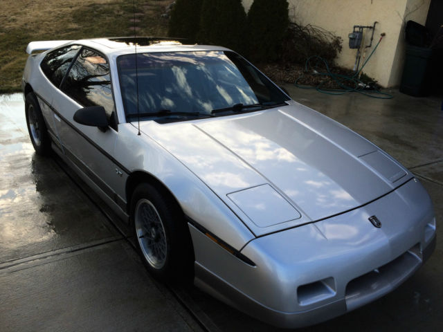 1987 Pontiac Fiero GT - photo 9