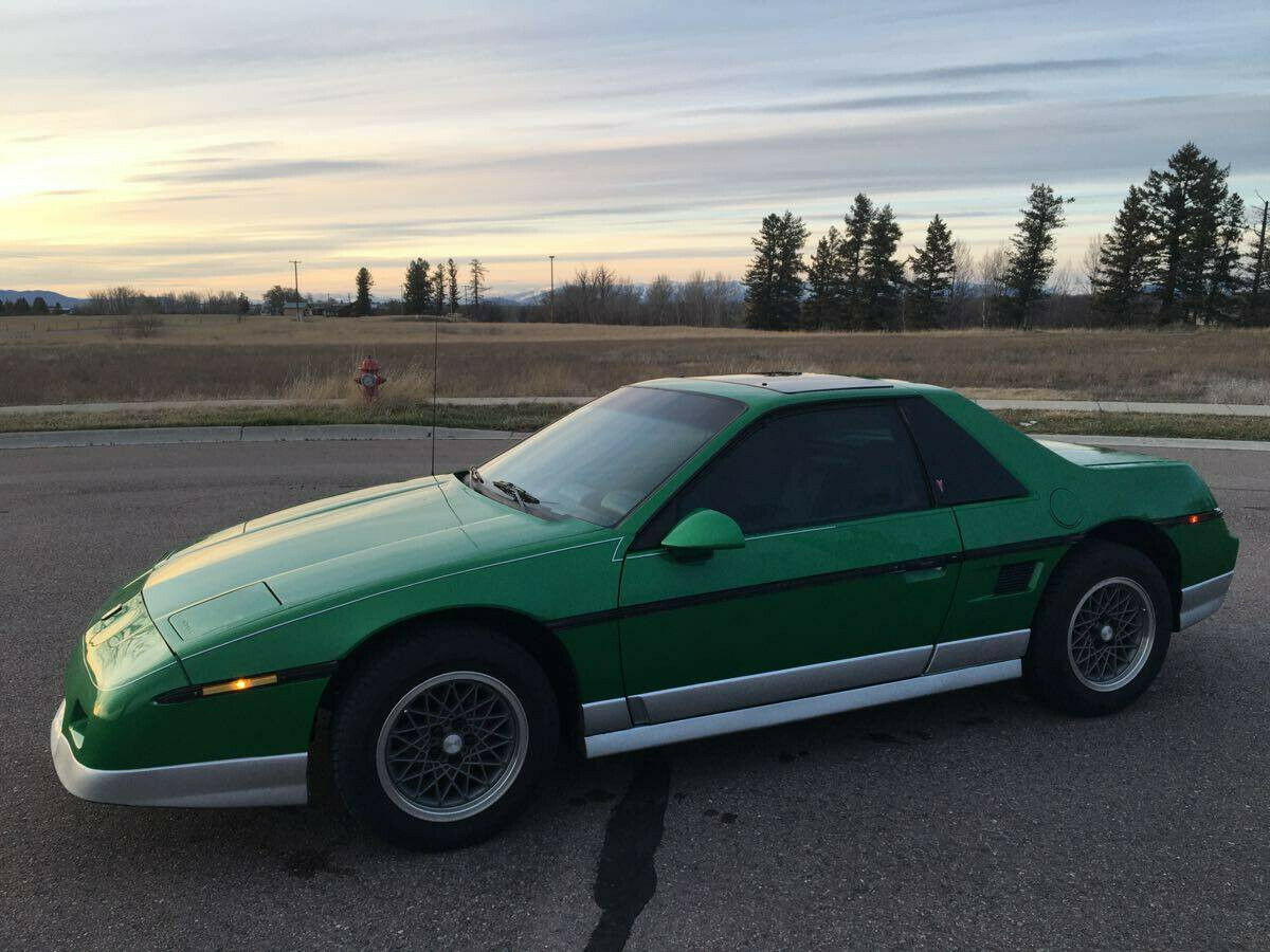 1985 Pontiac Fiero - photo 5