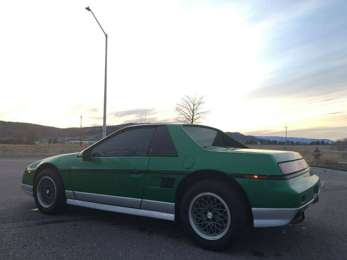 1985 Pontiac Fiero - photo 6