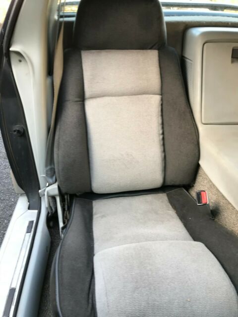 1985 Pontiac Fiero GT - photo 5