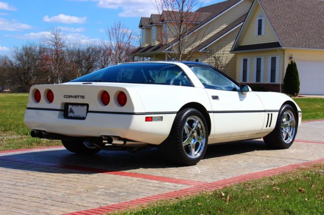 1985 Chevrolet Corvette - photo 3