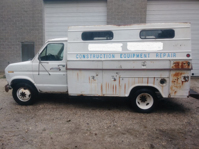 1984 Ford E-Series Van - photo 2