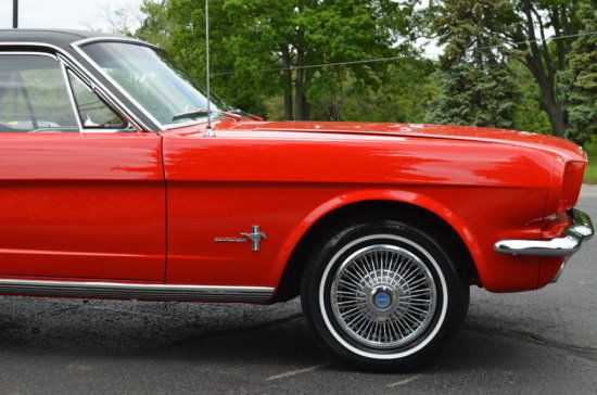 1966 Ford Mustang - photo 3