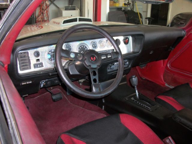 1981 Pontiac Trans Am firebird - photo 8