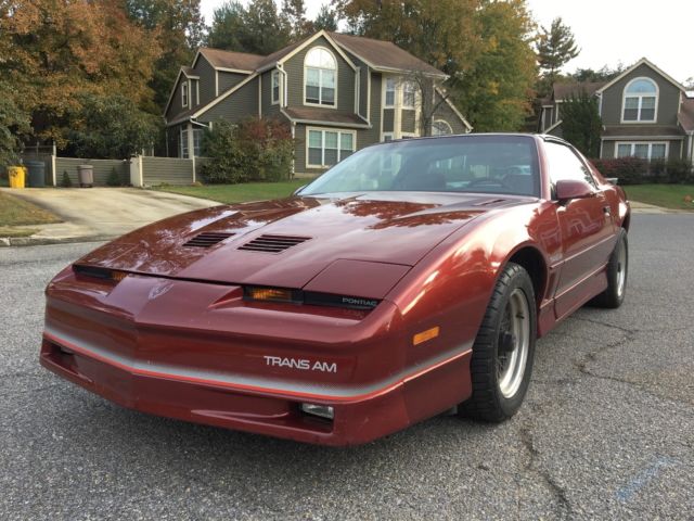 1986 Pontiac Trans Am GARAGED LOW MILES WS6 T-TOPS TUNED PORT INJECTION - photo 2