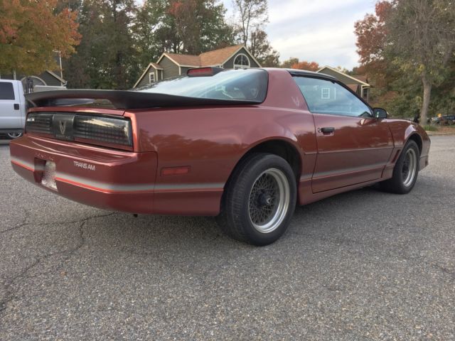 1986 Pontiac Trans Am GARAGED LOW MILES WS6 T-TOPS TUNED PORT INJECTION - photo 6