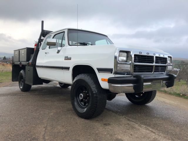 1993 Dodge Ram 2500 FIRST GEN 12 V 4X4 ONLY 137K - photo 5