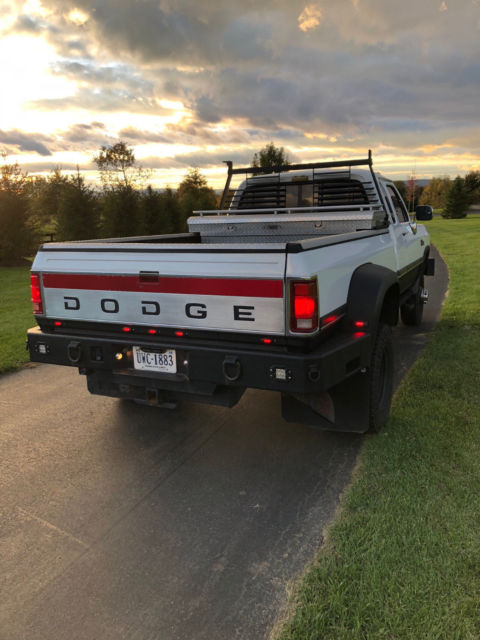 1993 Dodge W350 LE - photo 4