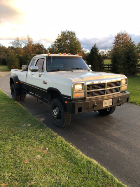1993 Dodge W350 LE - photo 6