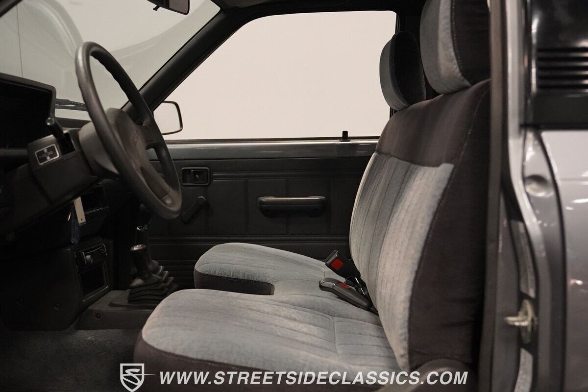 1992 Mazda B-Series Pickups 4x4 - photo 5