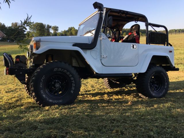 1979 Toyota Land Cruiser FJ40 - photo 2