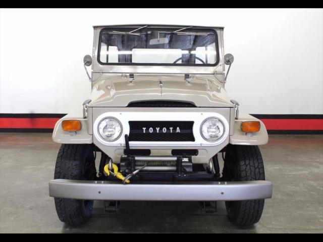1970 Toyota Land Cruiser - photo 2