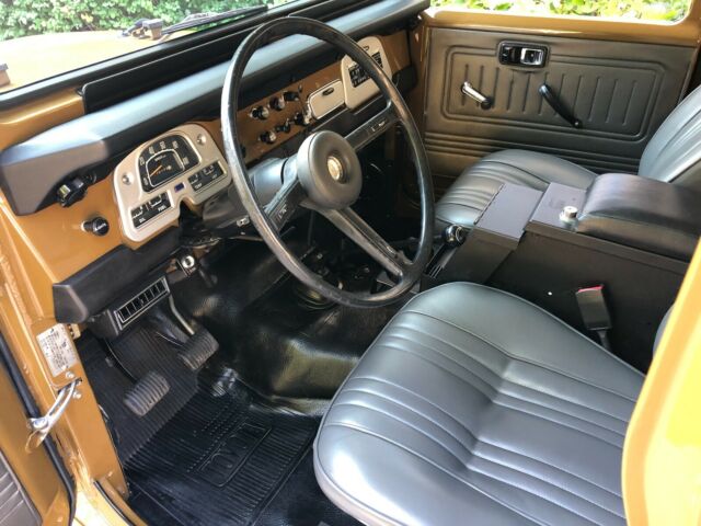 1975 Toyota Land Cruiser FJ40 - photo 12
