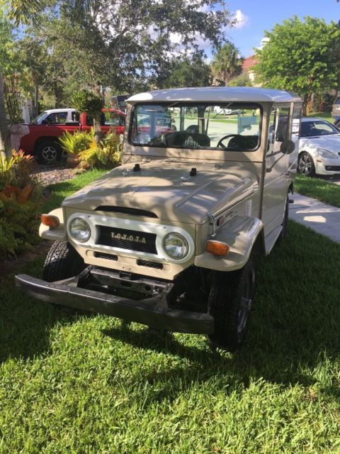 1974 Toyota Land Cruiser FJ40 - photo 12