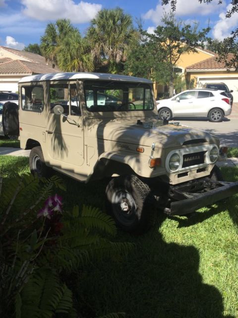 1974 Toyota Land Cruiser FJ40 - photo 2