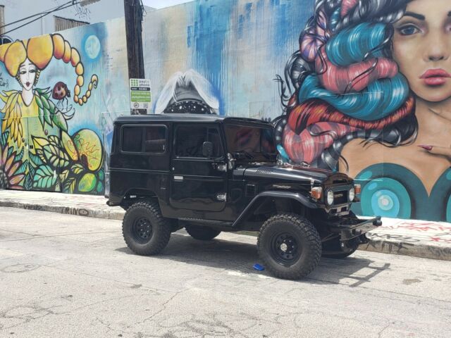 1977 Toyota Land Cruiser FJ40 - photo 2