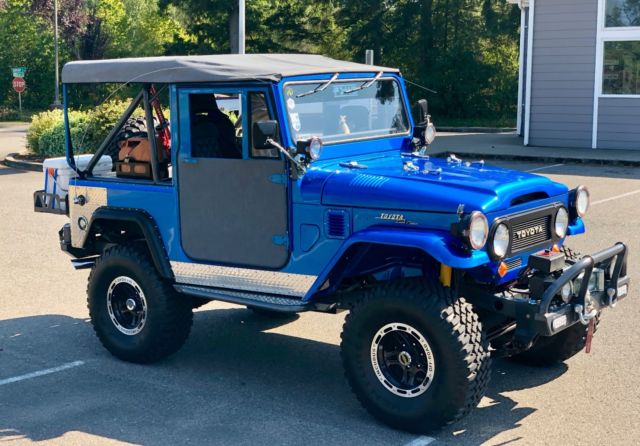 FJ40 Toyota Land Cruiser convertible resto-mod. Highest quality build 1973 Toyota Land Cruiser fj40