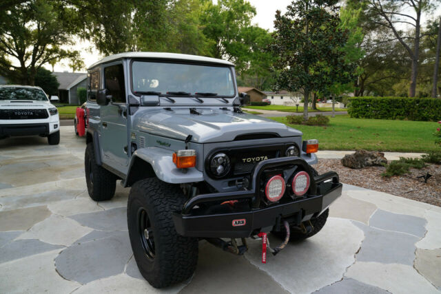 1976 Toyota Land Cruiser FJ40 - photo 4